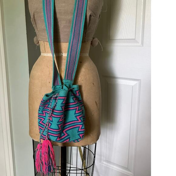 Authentic 100% Wayuu Mochila Colombian Bag cotton candy bohemian blue pink neon - Picture 16 of 16